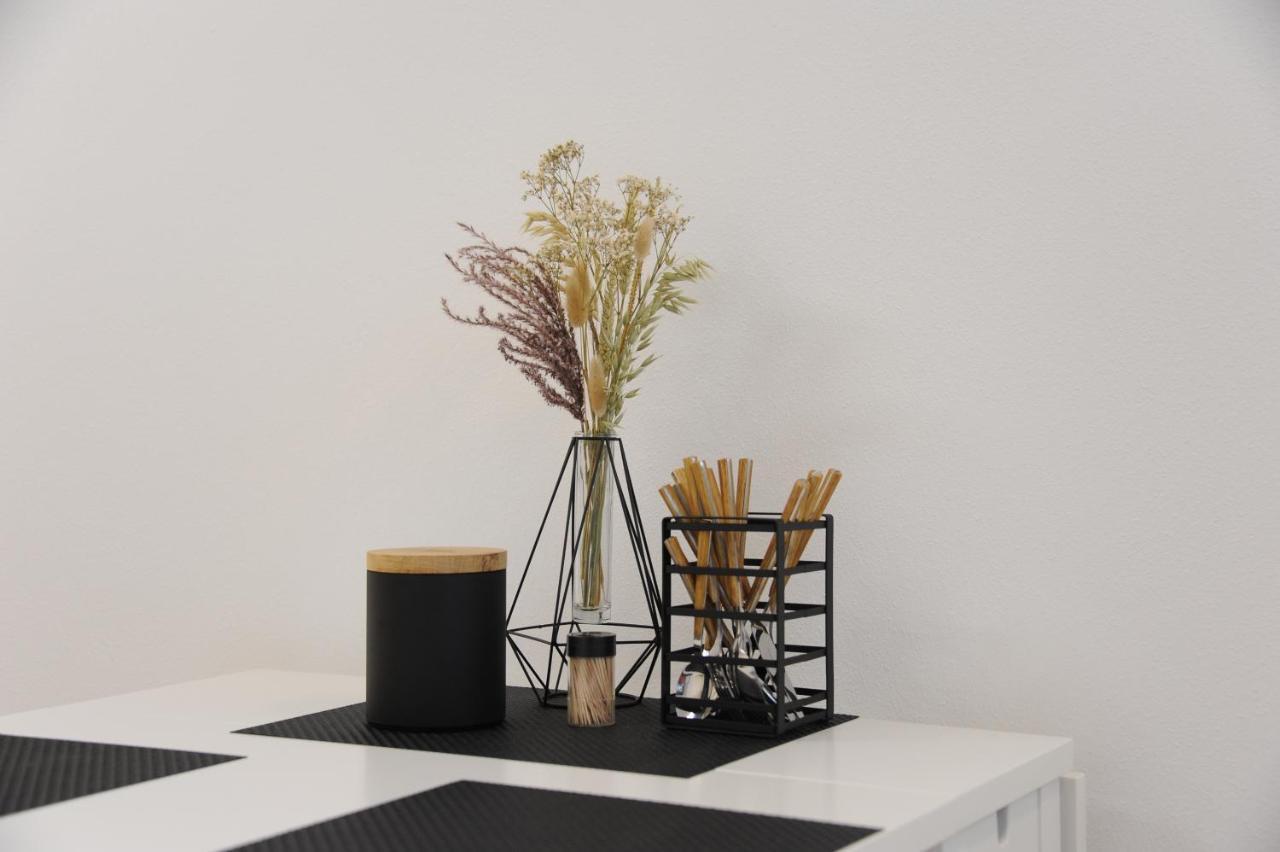 Studio-Apartment Kontaktloser Check-In ميكنبورن المظهر الخارجي الصورة